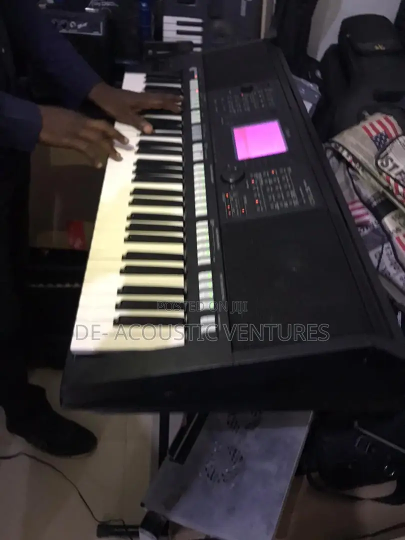 Direct Uk Used S750 Yamaha Keyboard