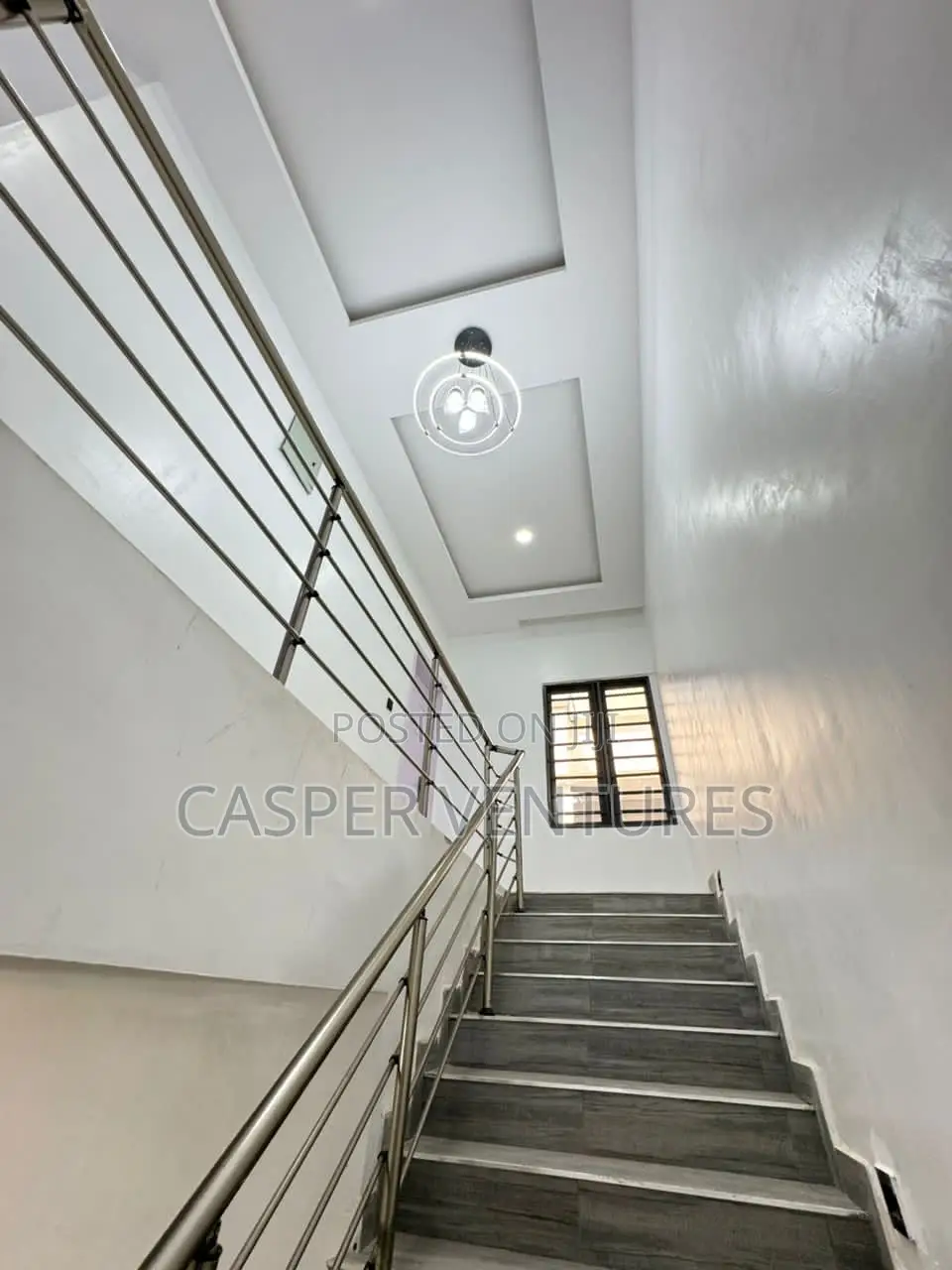 3bdrm Duplex in Van Daniel’S, Lekki Phase 2 for rent