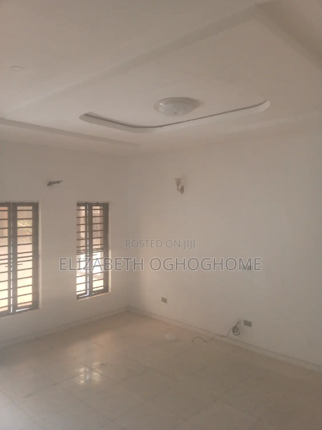 4bdrm Duplex in Ikota for sale