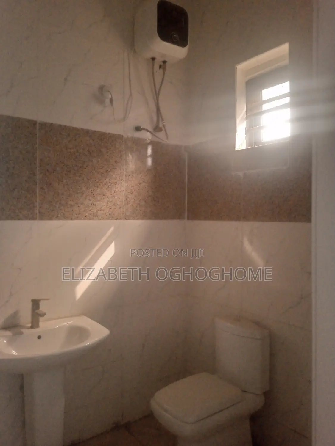 4bdrm Duplex in Ikota for sale