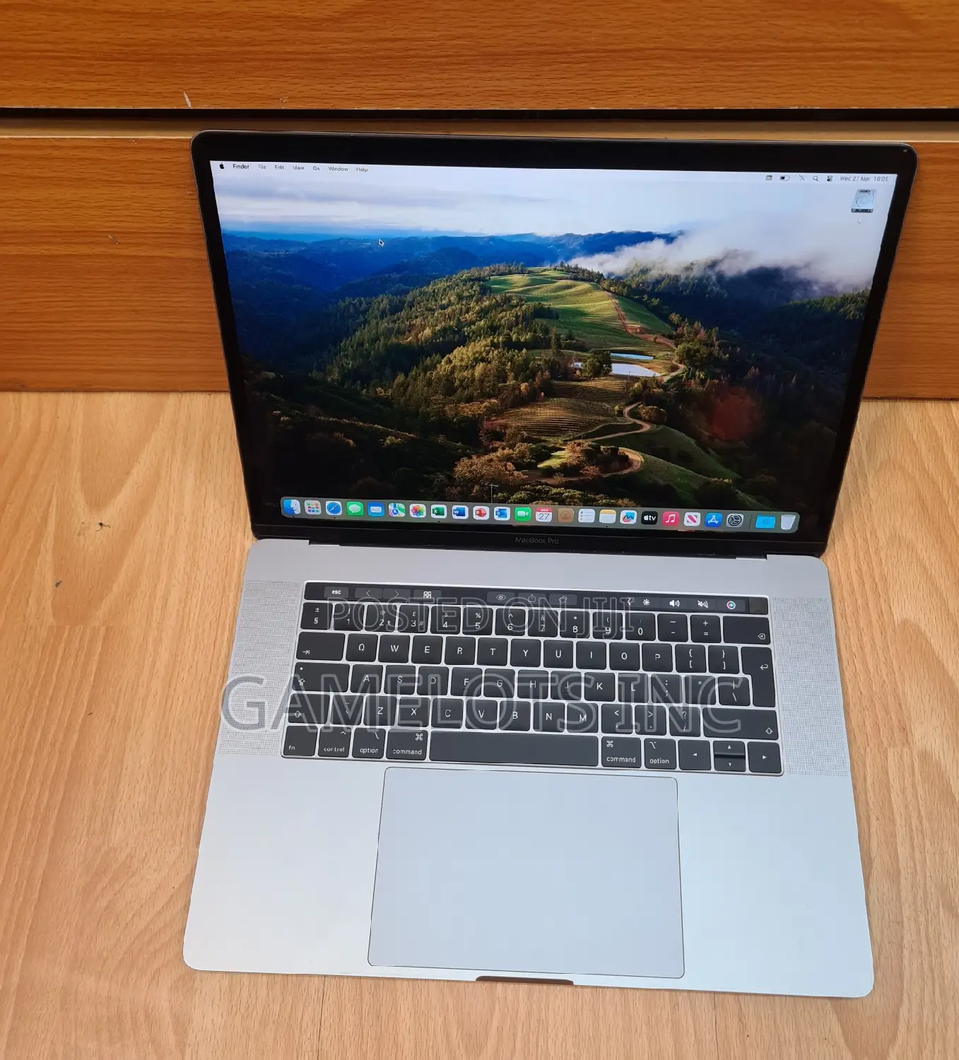 Laptop Apple MacBook Pro 2018 16GB Intel Core i7 SSD 512GB