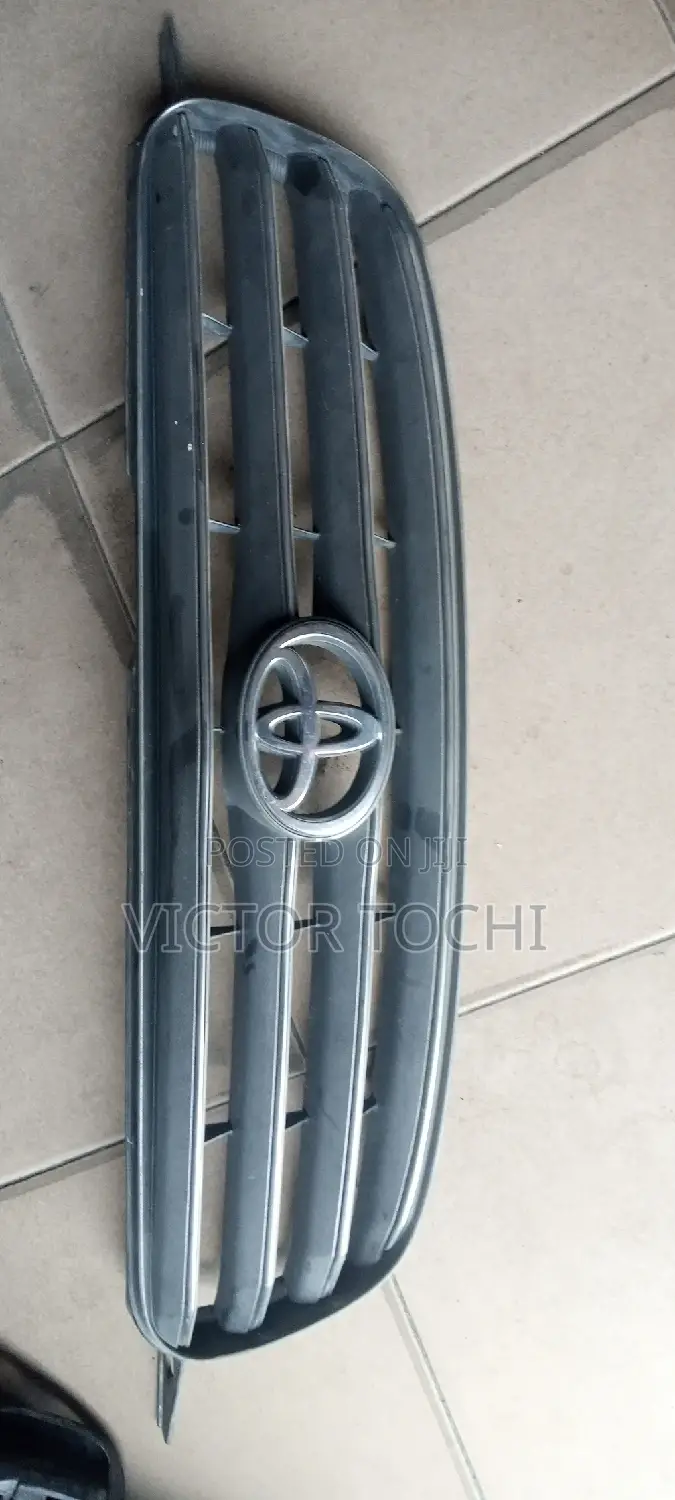 Follow Come Front Grille Toyota Corolla 2003