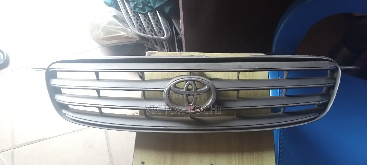 Follow Come Front Grille Toyota Corolla 2003