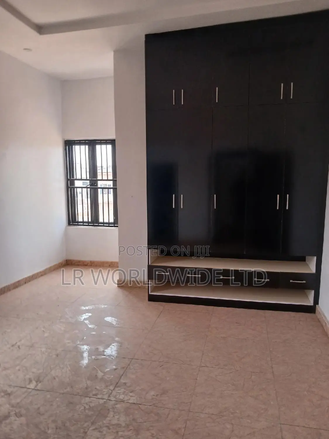 5bdrm Duplex in Lugbe District for sale