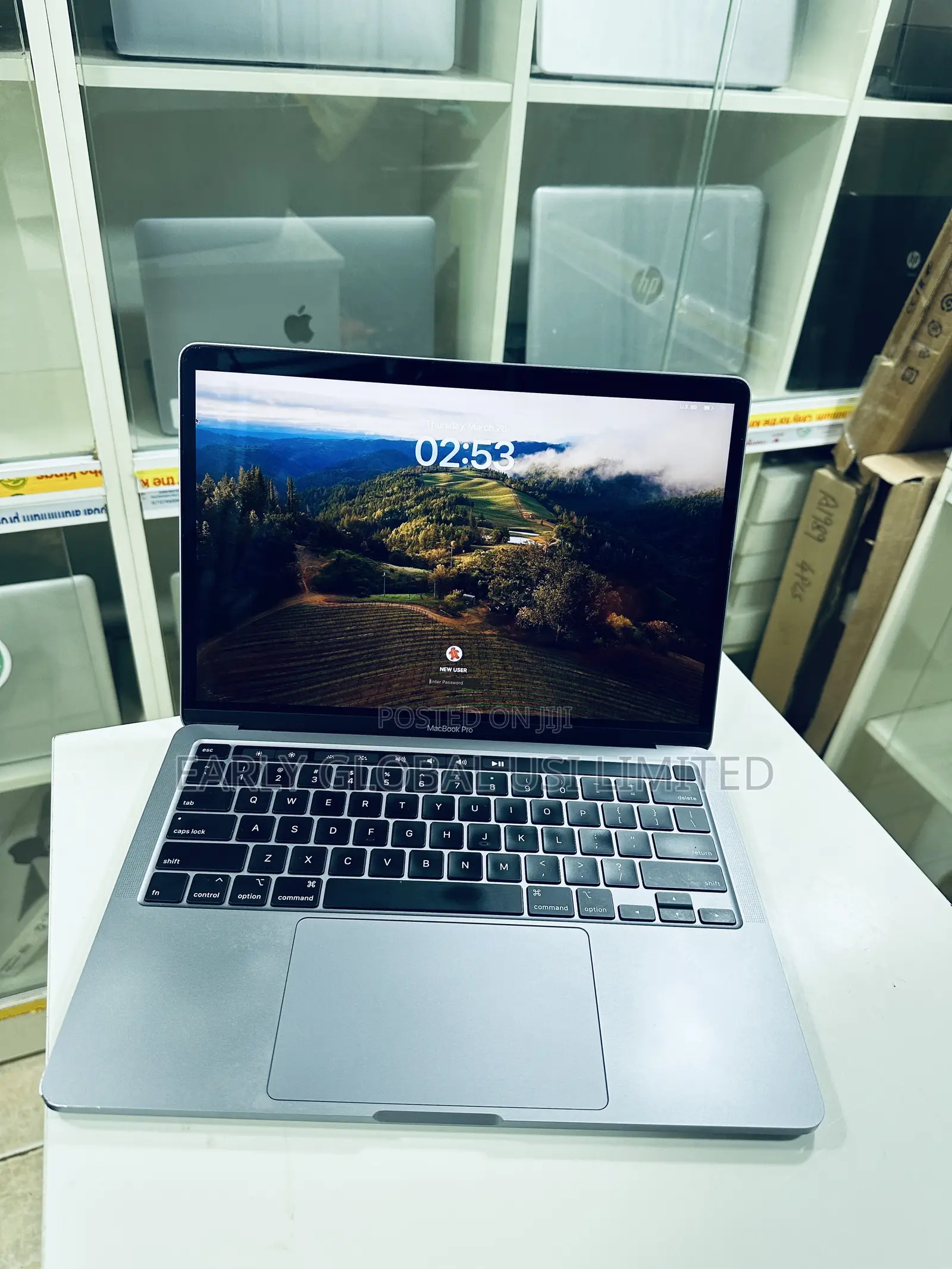 Laptop Apple MacBook Pro 2020 16GB Intel Core I5 SSD 512GB