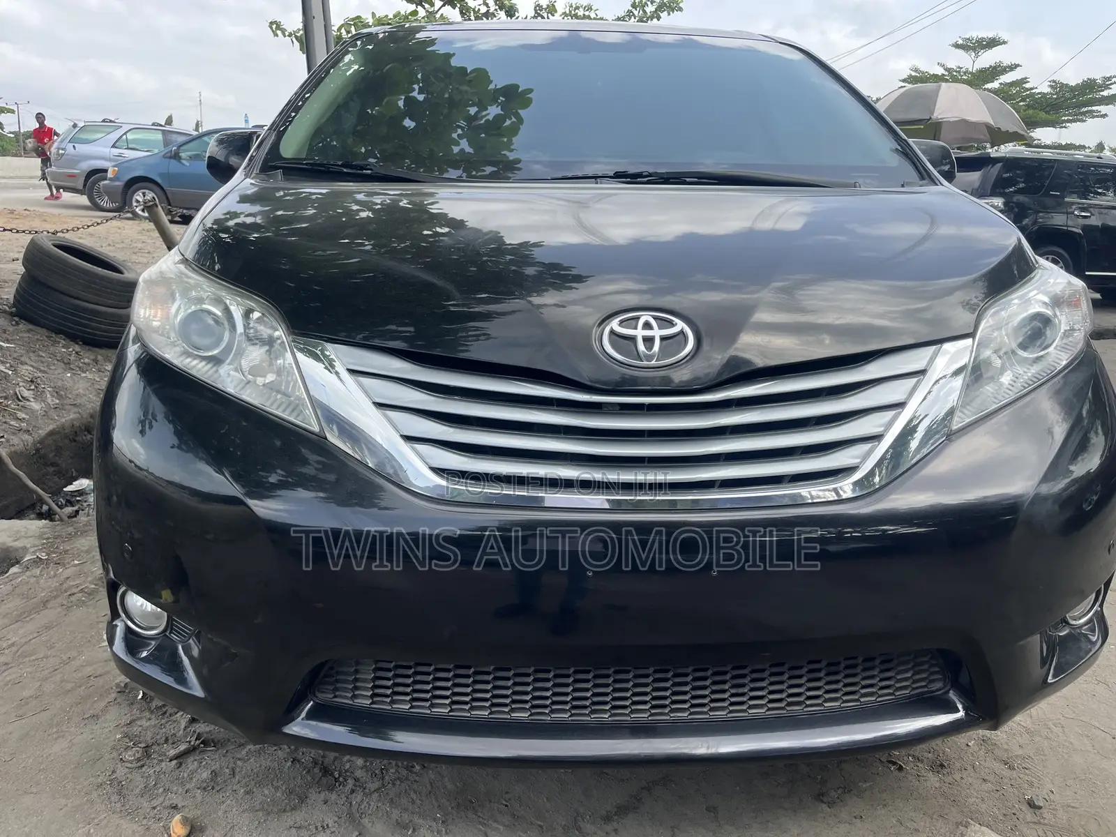 Toyota Sienna Limited 7 Passenger 2011 Black