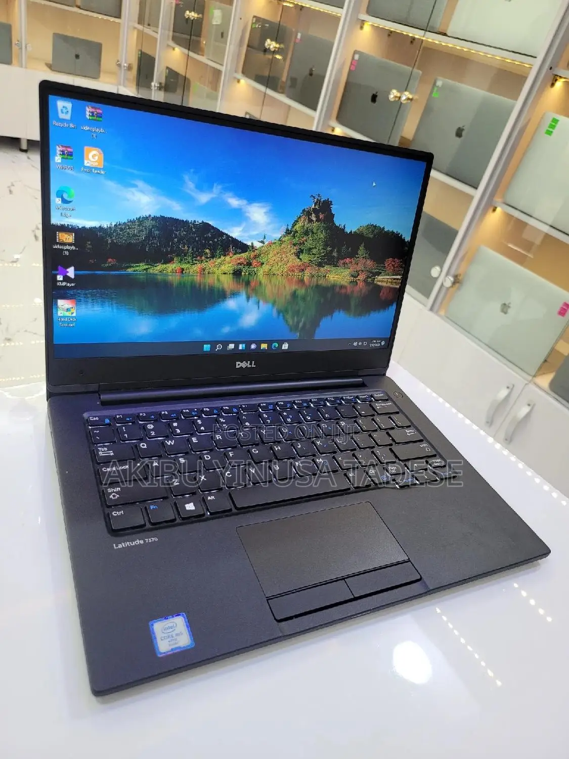 Laptop Dell Latitude 13 7370 8GB Intel SSD 256GB