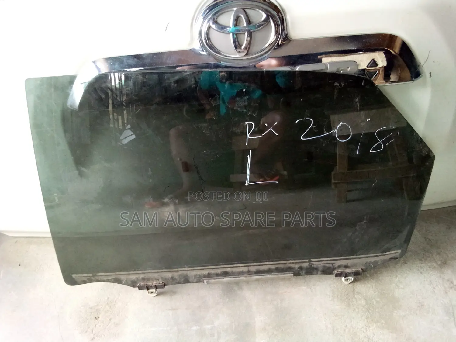 Lexus RX 350 Door Glass Back Left Side 2018 Model
