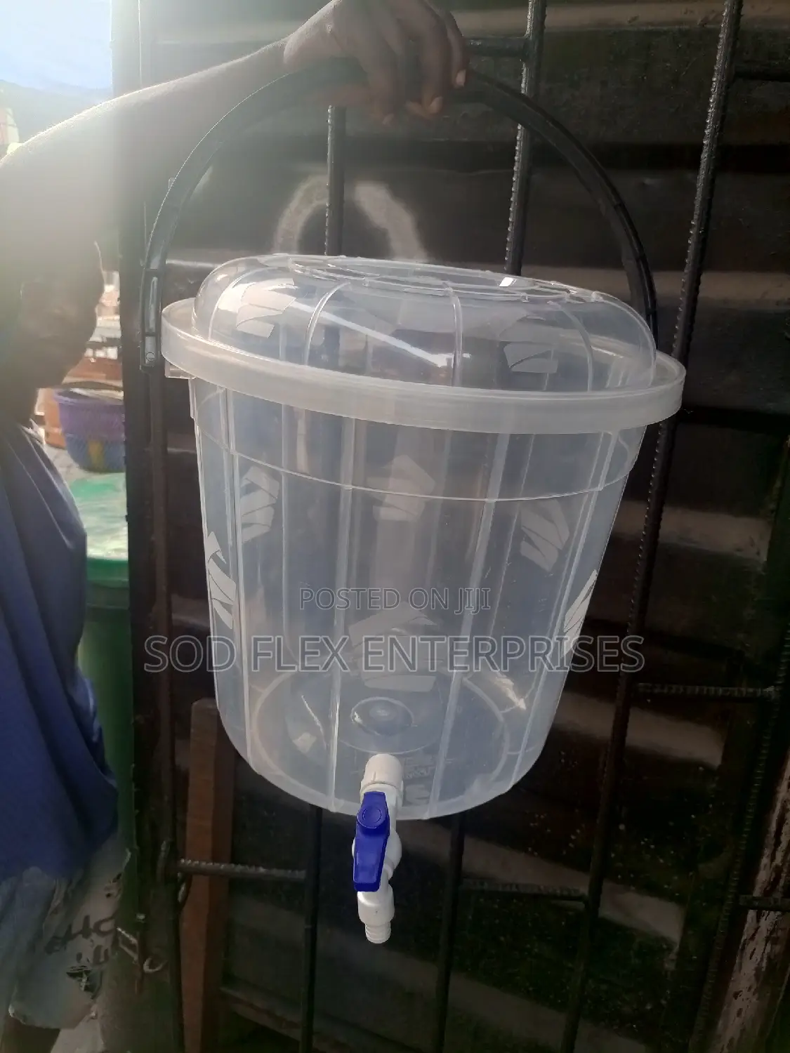 Hand Wash Bucket With Tap