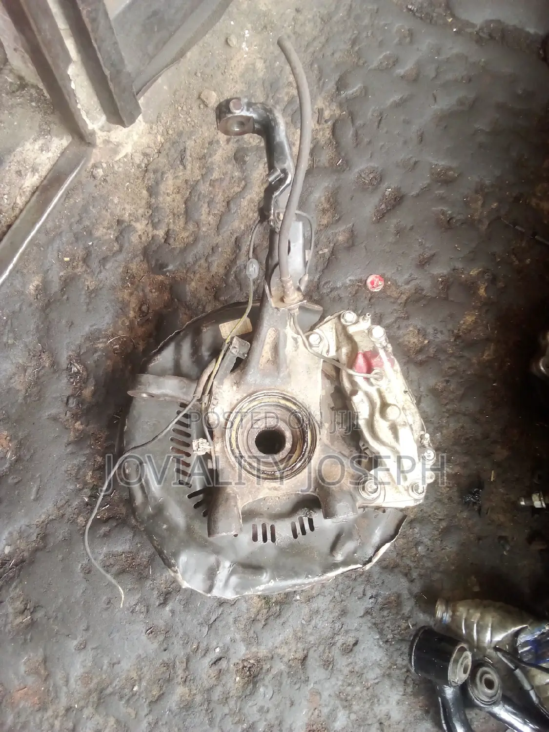 Front Hub Toyota Tundra
