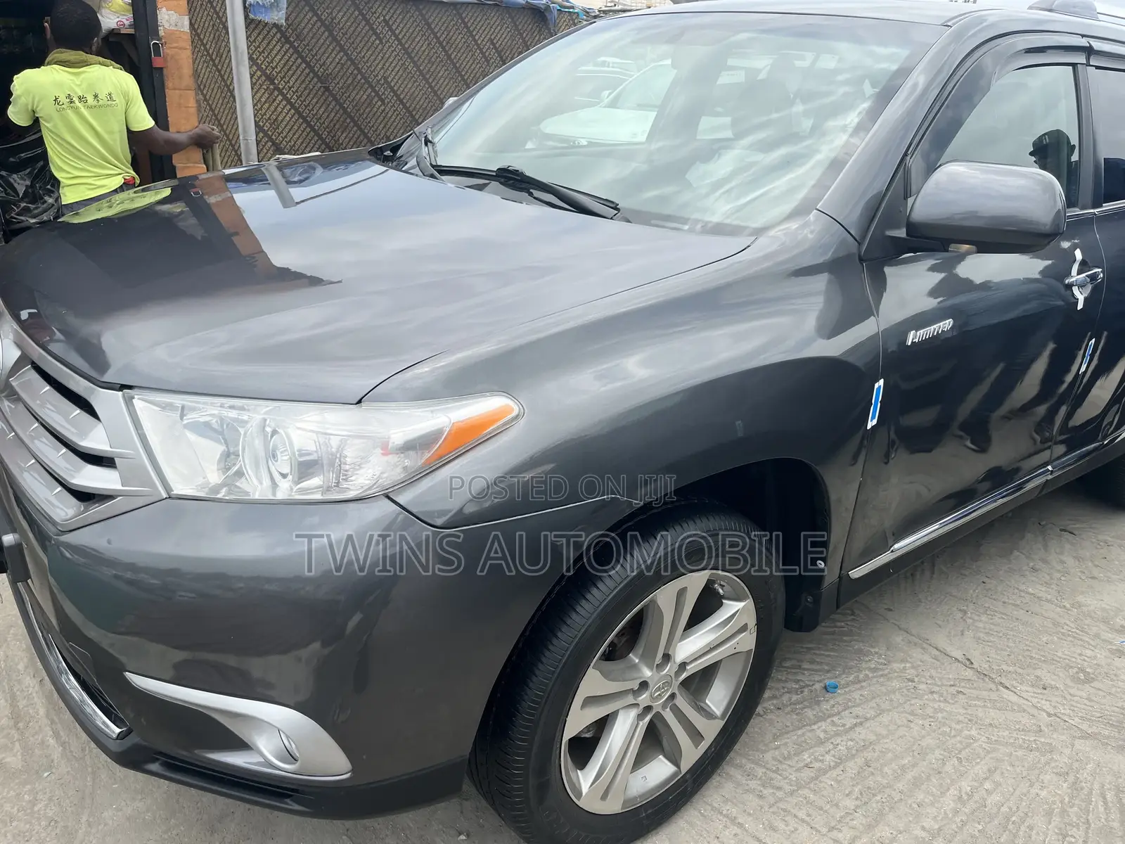 Toyota Highlander Limited 3.5l 4WD 2013 Gray