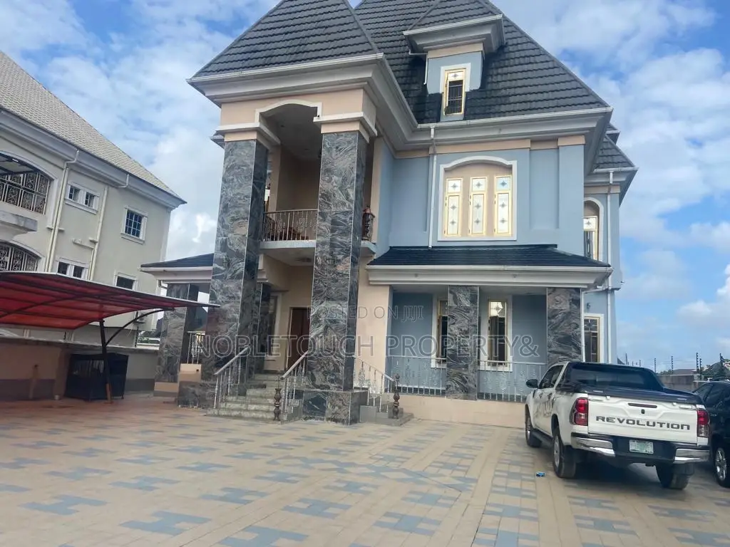 7bdrm Duplex in Satellite Town Ojo for sale