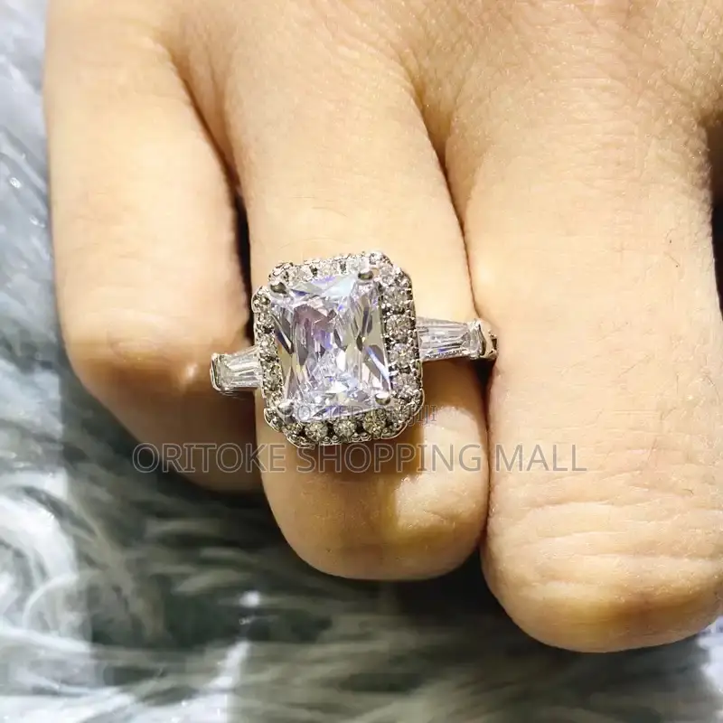 Luxury Clear CZ Heart Finger Ring for Women Wedding Engagem