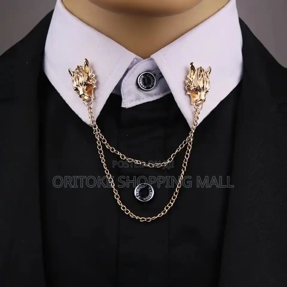 Personality Fashion Wolf Brooch Pin Clothing