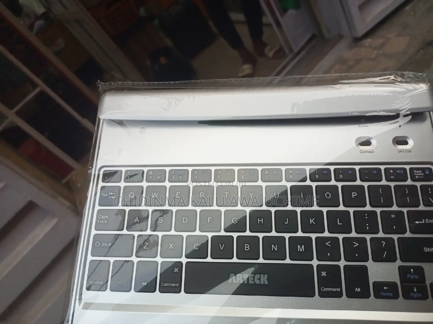 Arteck Bluetooth Wireless Keyboard for iPad Air HB065-2