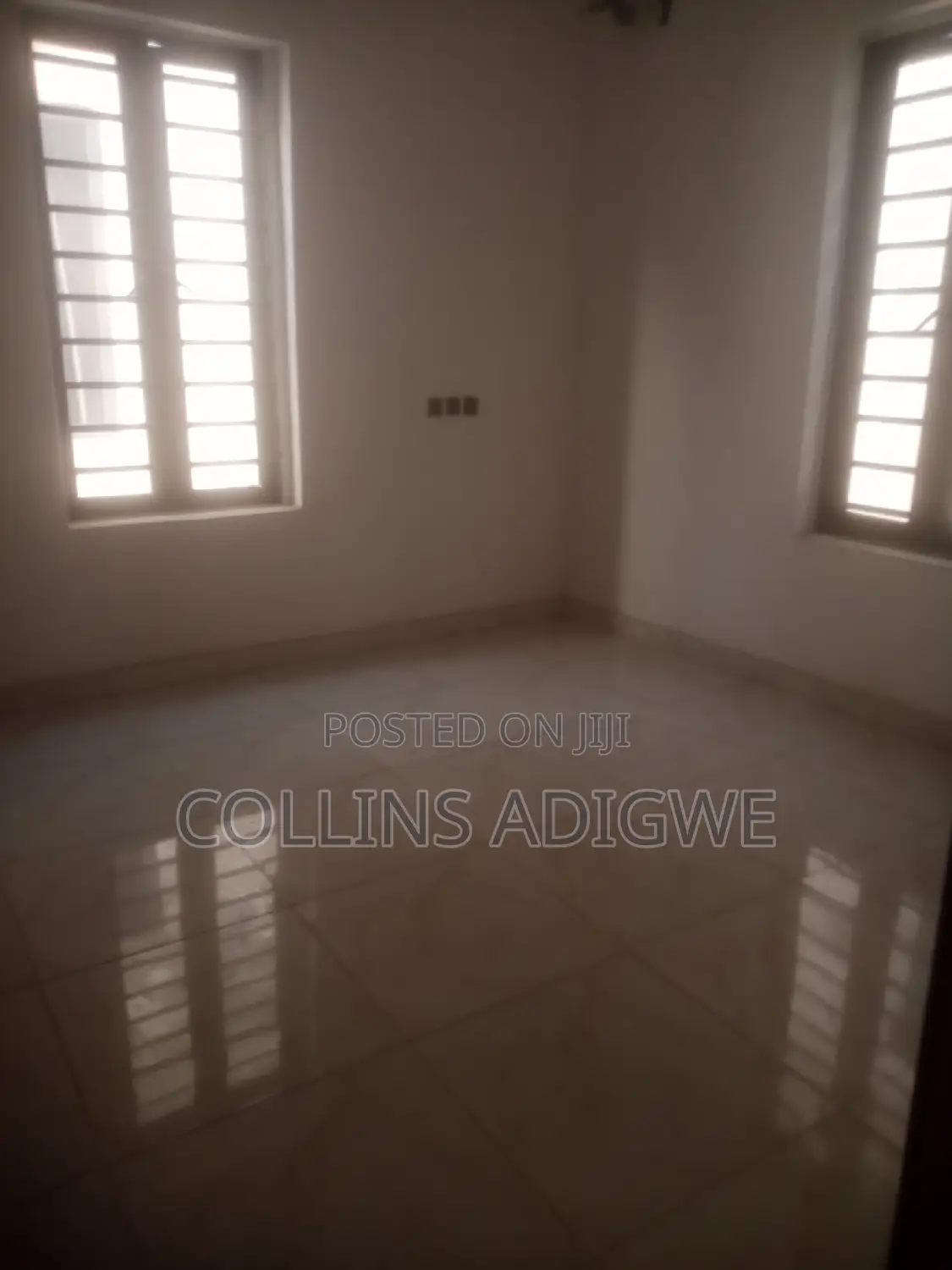 4bdrm Duplex in Service Estate, Chevron for sale