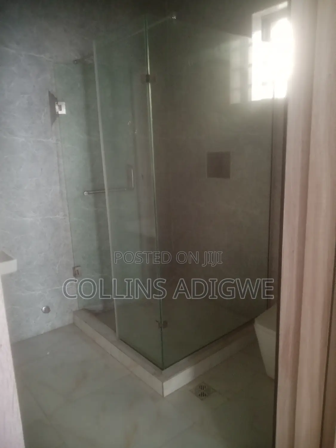 4bdrm Duplex in Service Estate, Chevron for sale