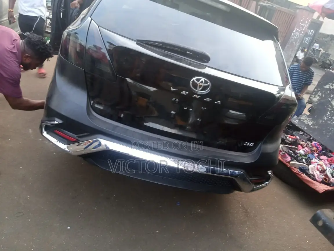 Toyota Venza 2006-014 Complete Body Upgrade to Latest Model