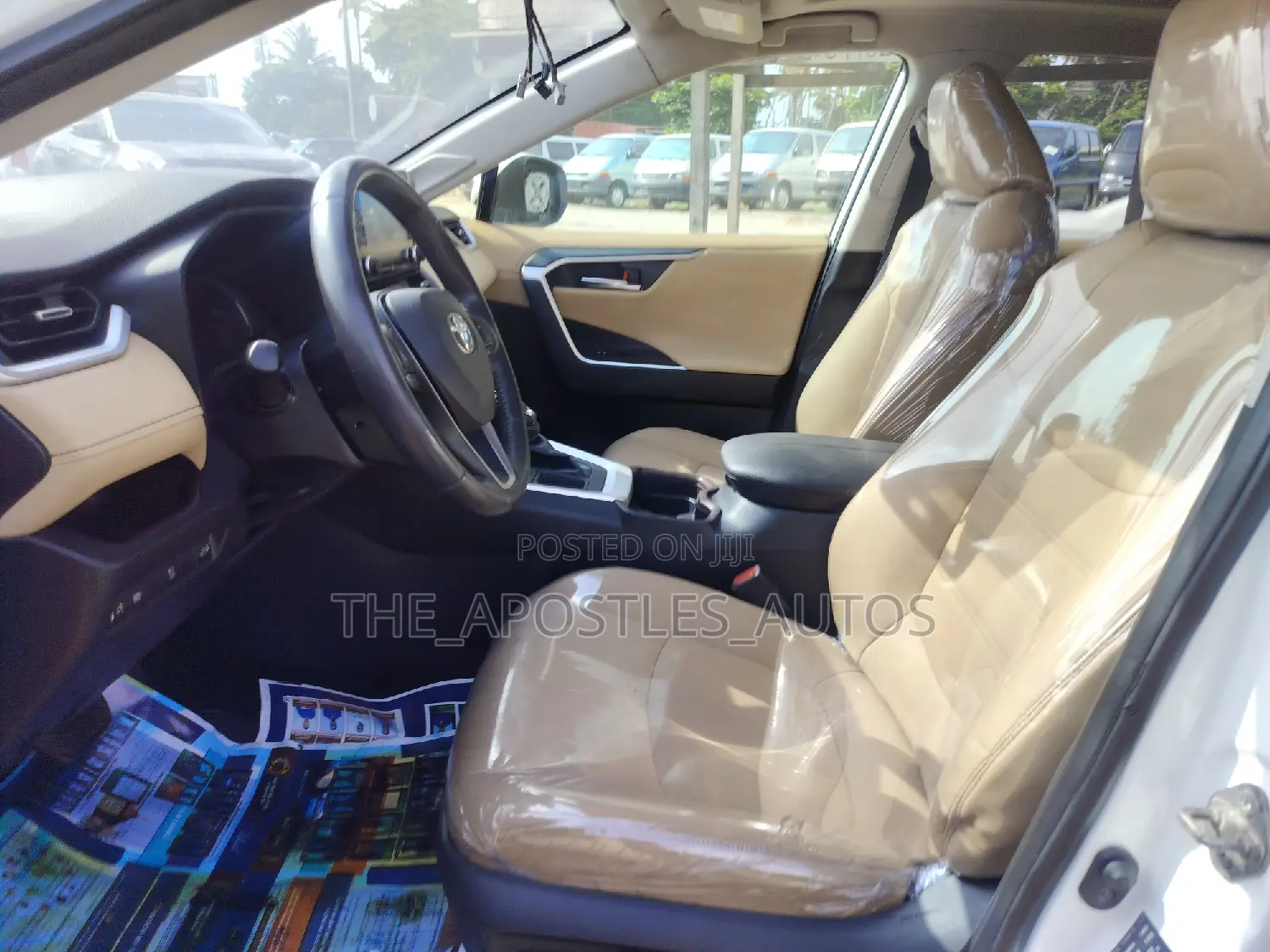 Toyota RAV4 Limited 2021 White