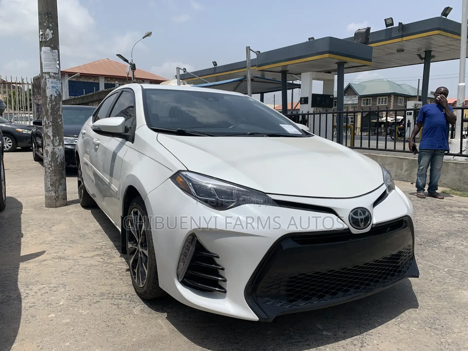 Toyota Corolla XSE (1.8L 4cyl 2A) 2018 White