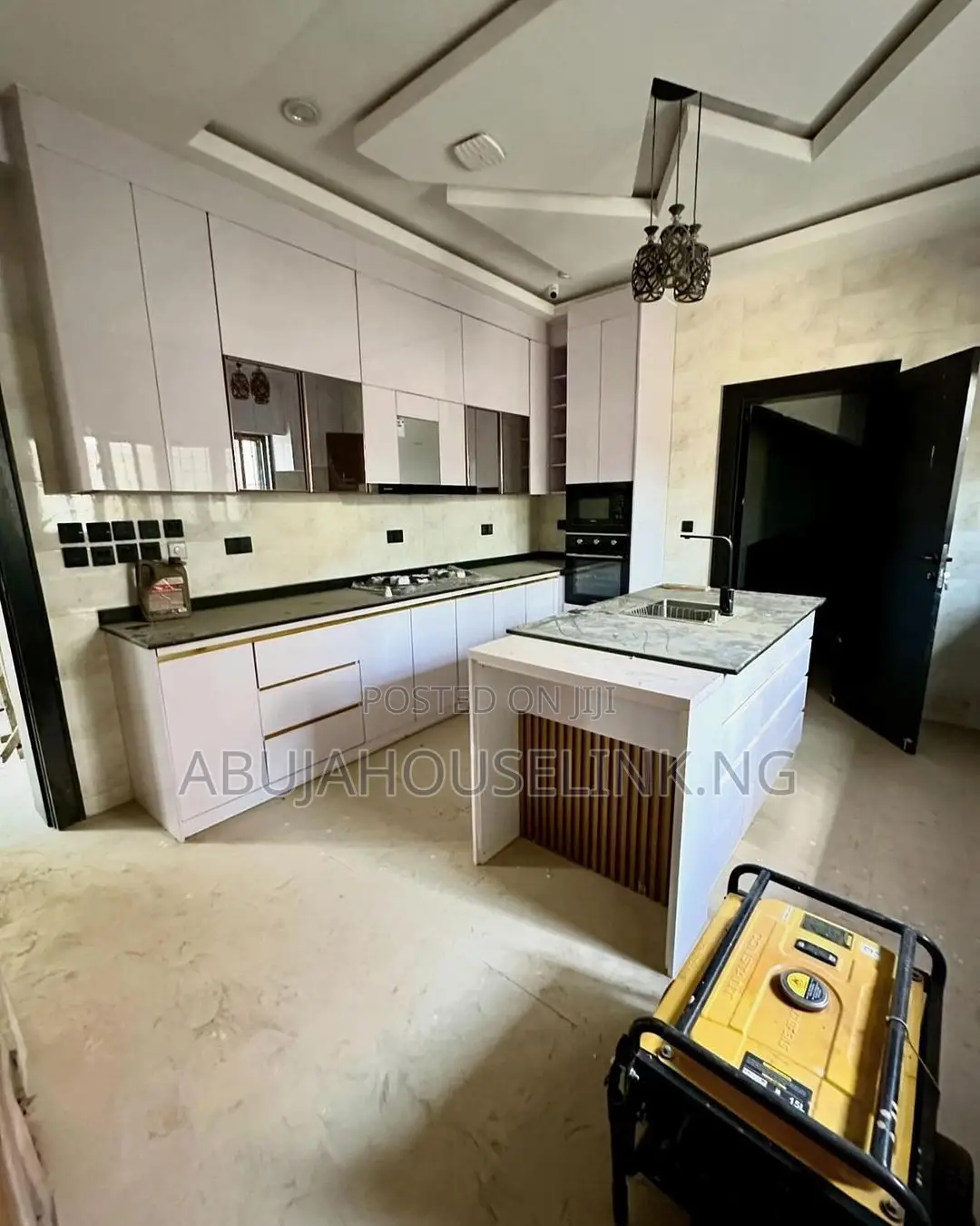 5bdrm Duplex in Guzape Abuja for sale