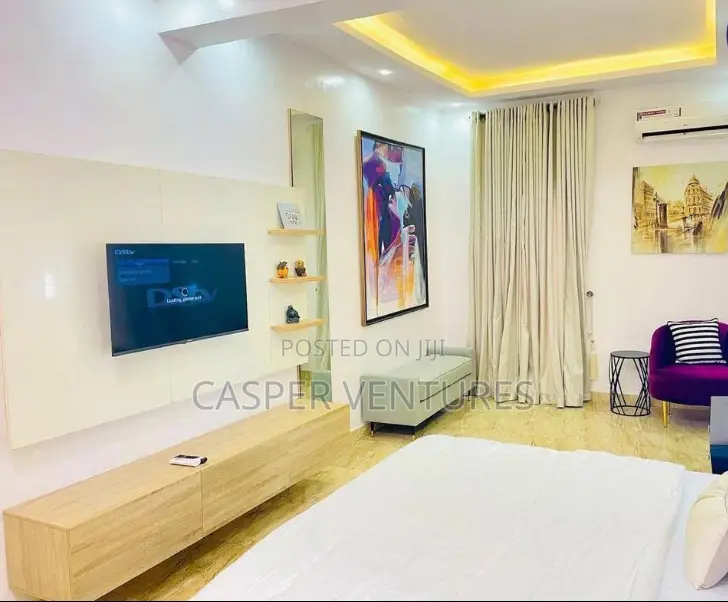 Magnetic and Colorful 3-Bedroom