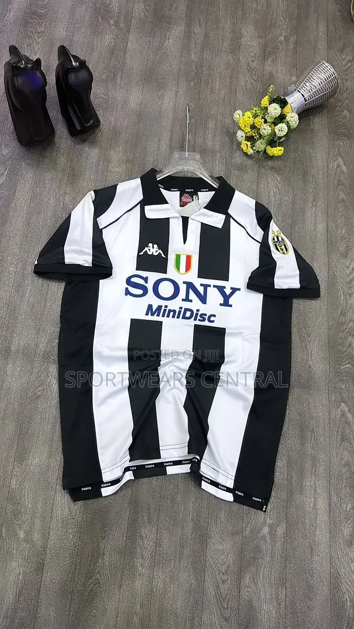 Original 1995/96 JUVENTUS HOME SHIRT KAPPA by - JUVE Retro