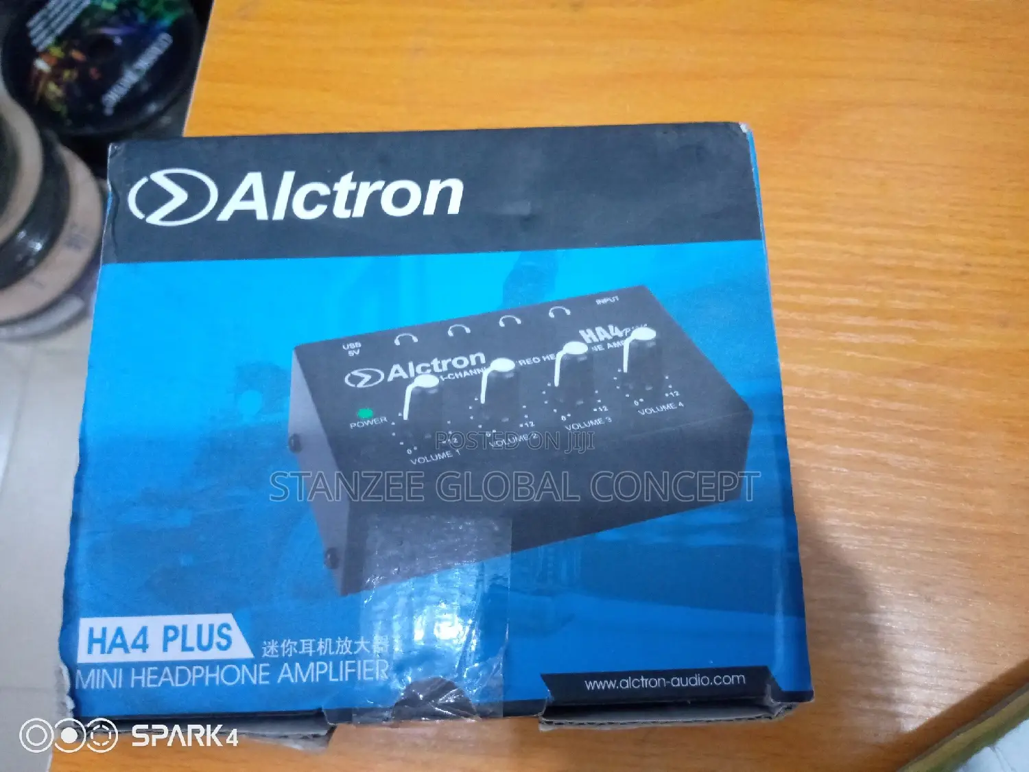 Alctron HA4 Plus Mini 4-Channel Stereo Headphone Amplifier