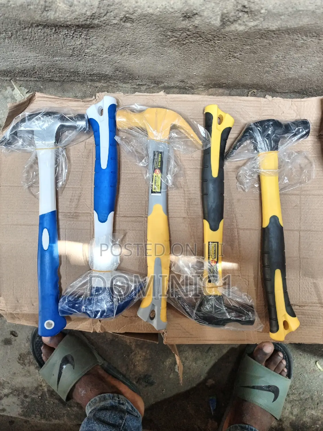 1.5 Carpenter Hammer