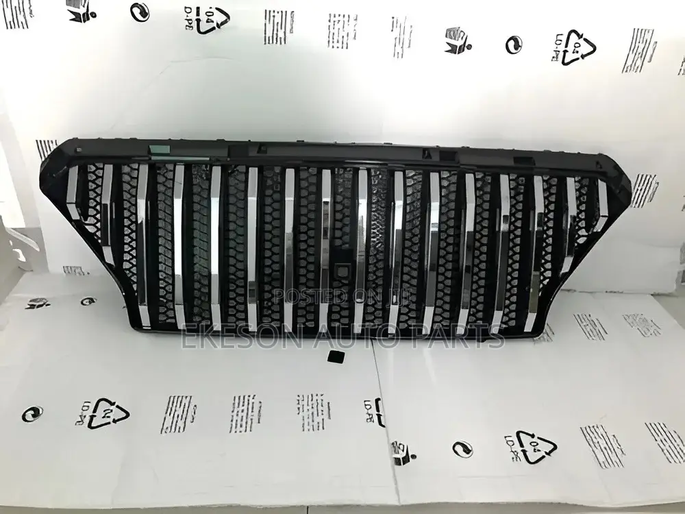 Front Grill Hyundai Santafe 2020/2021