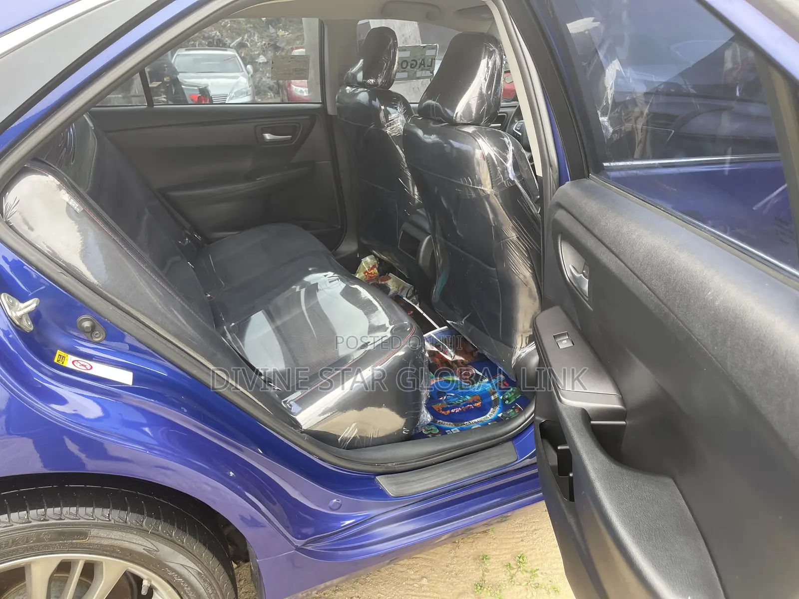 Toyota Camry SE 4dr Sedan (2.5L 4cyl 6A) 2017 Blue