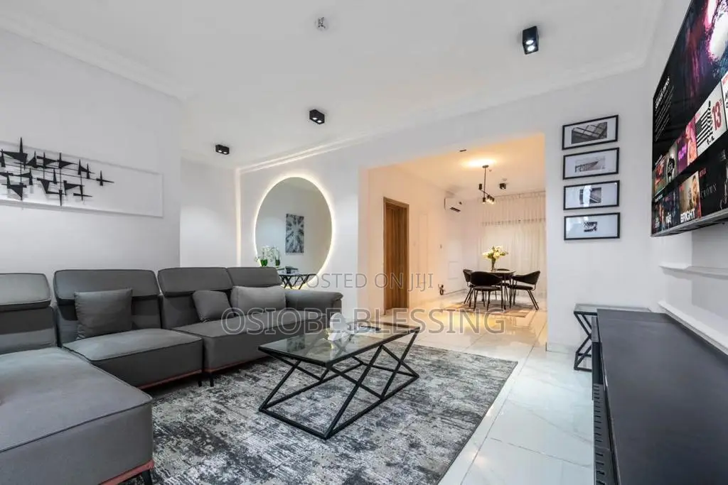 3 Bedrooms With Pool in Victoria Island