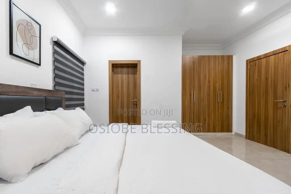 3 Bedrooms With Pool in Victoria Island