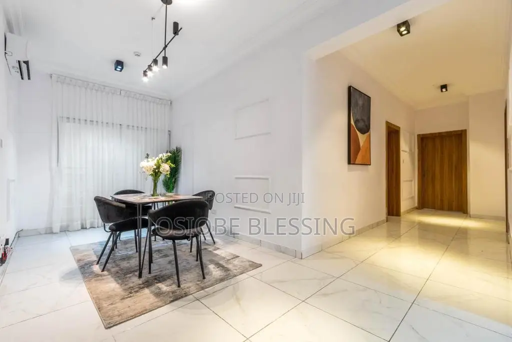 3 Bedrooms With Pool in Victoria Island