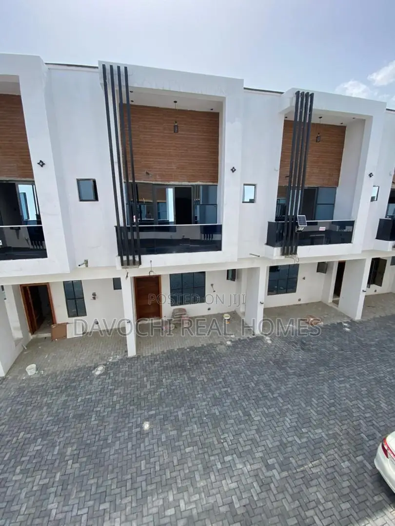 4bdrm Duplex in Ikota Villa, Lekki for sale