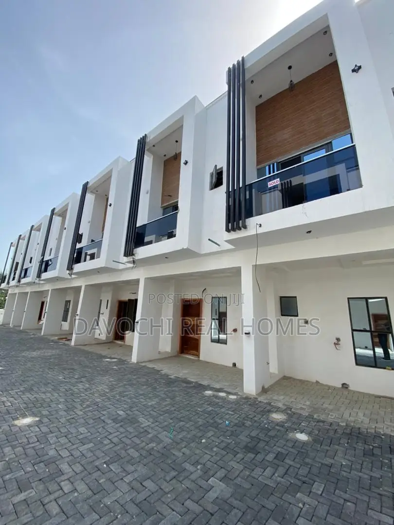 4bdrm Duplex in Ikota Villa, Lekki for sale