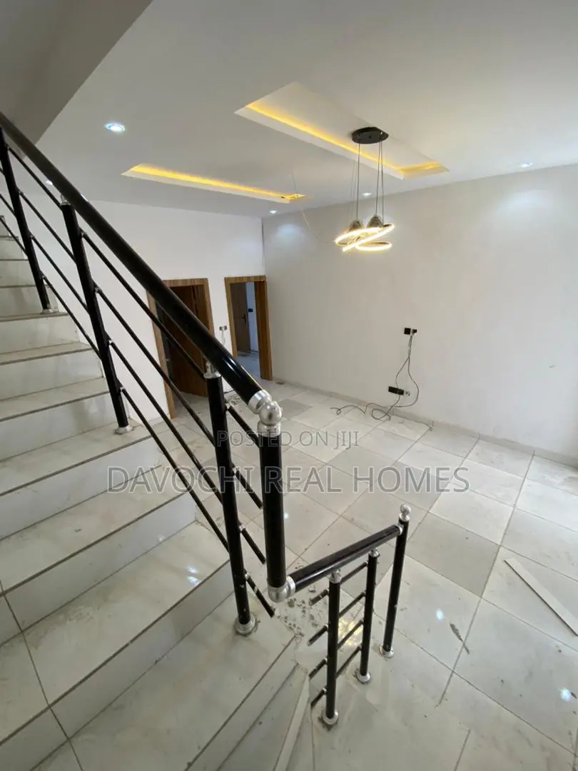 4bdrm Duplex in Ikota Villa, Lekki for sale