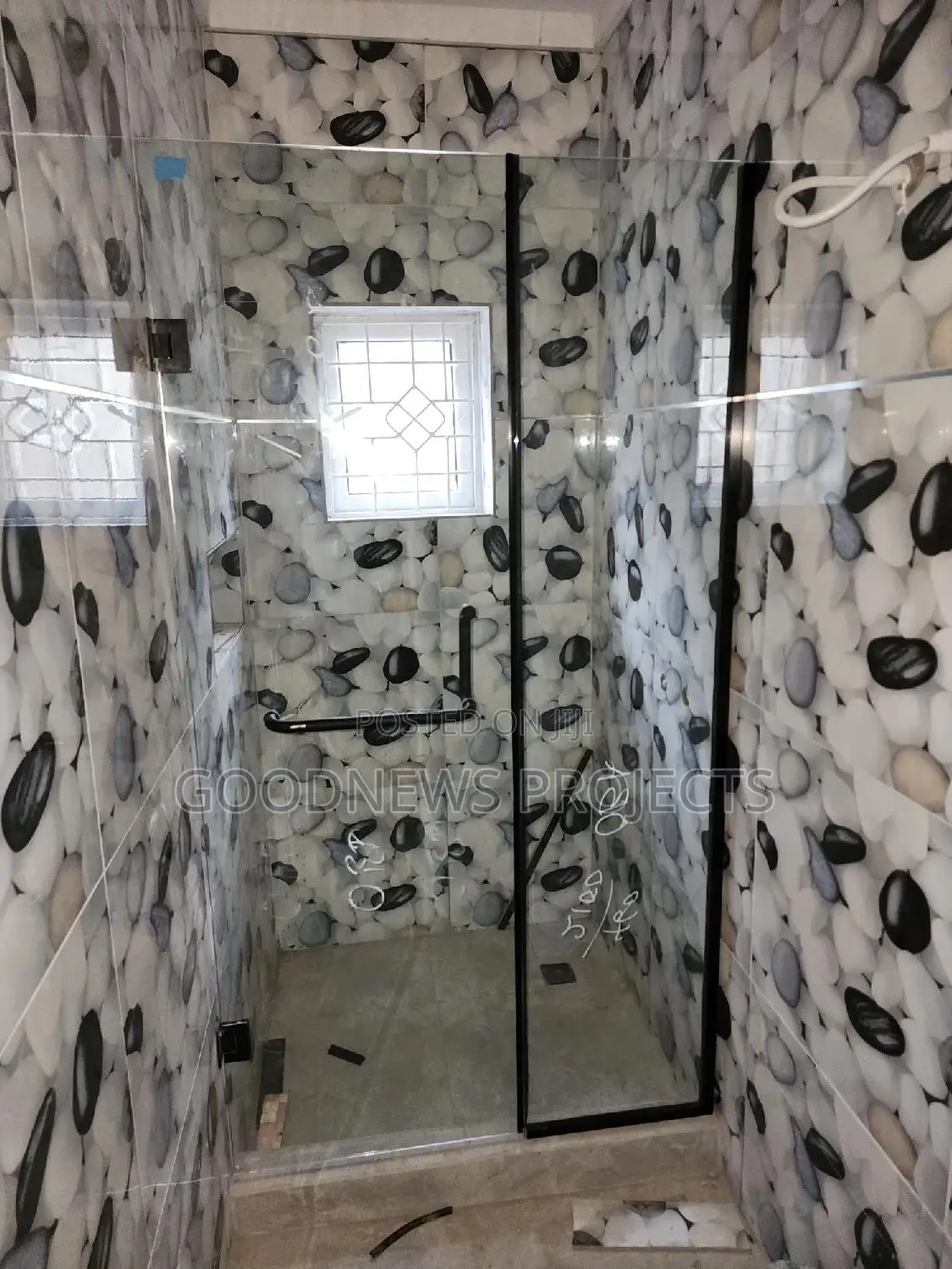Shower Glass for Visitors Toilet