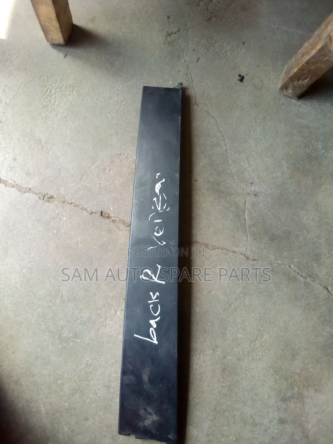 Toyota Venza 2015 Model Door Pillar Chrome Back Left Side