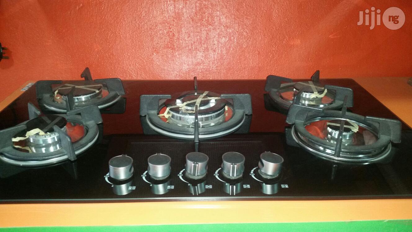 Bosch Built-in Gas Cooker ( 5 Burners Glas Top )