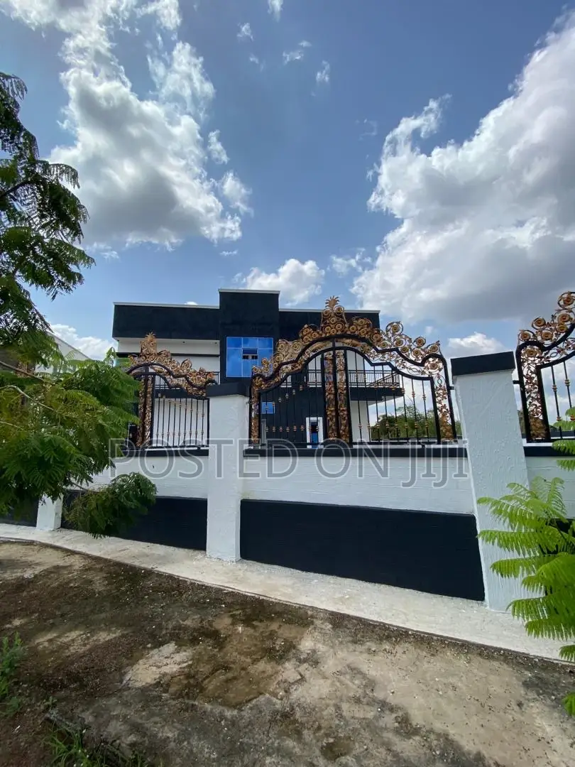 Furnished 5bdrm Duplex in Spotters, Enugu for sale