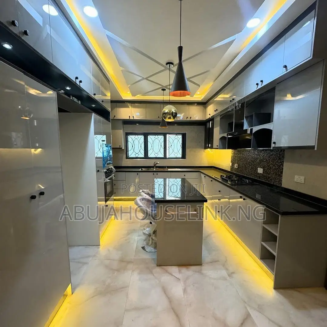5bdrm Duplex in Asokoro Main Abuja for sale