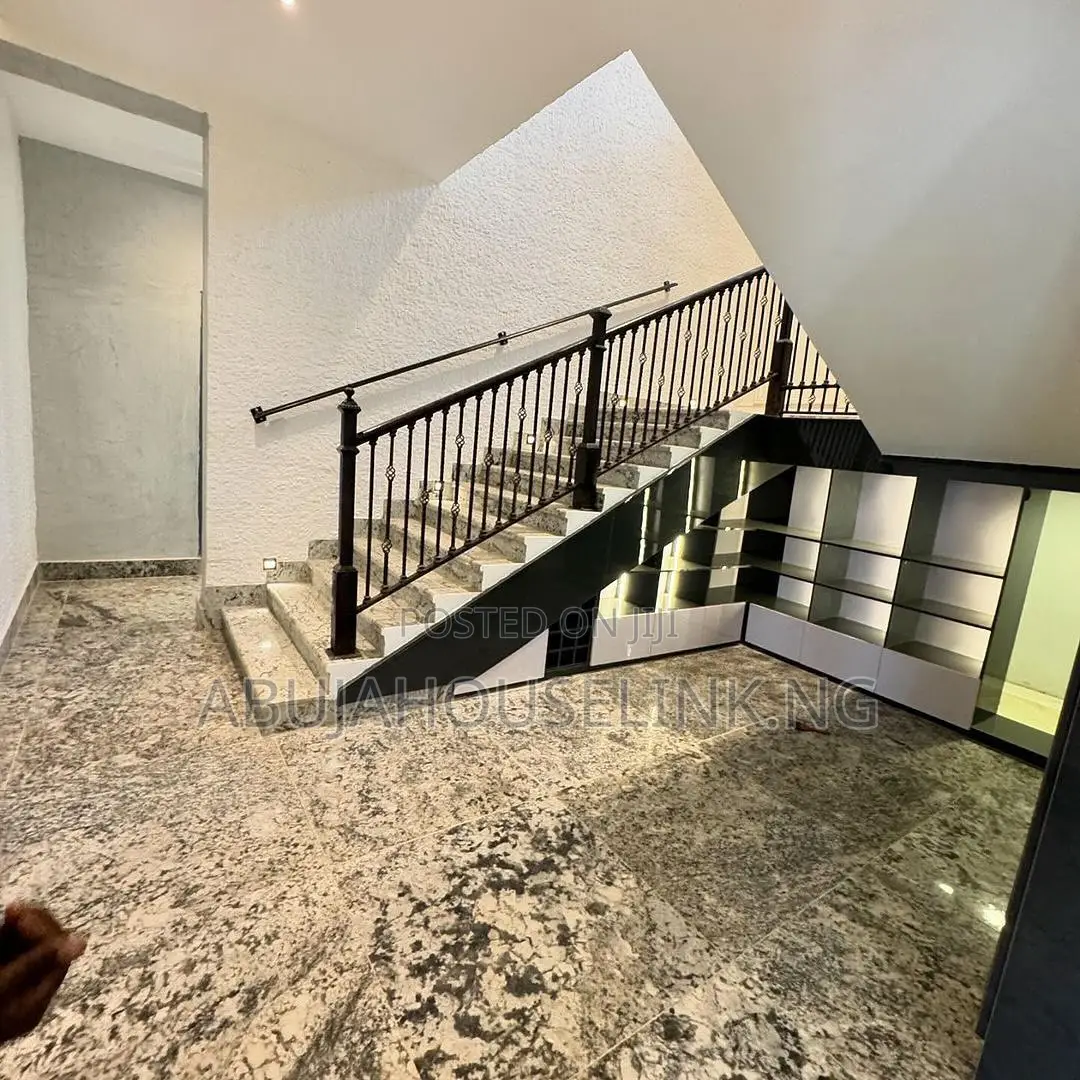 5bdrm Duplex in Asokoro Main Abuja for sale