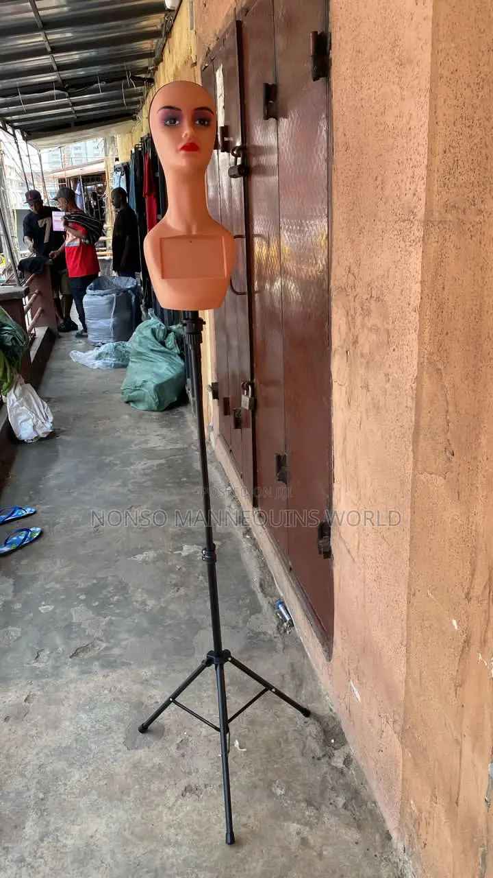 Long Neck Mannequin Head Tripod Stand