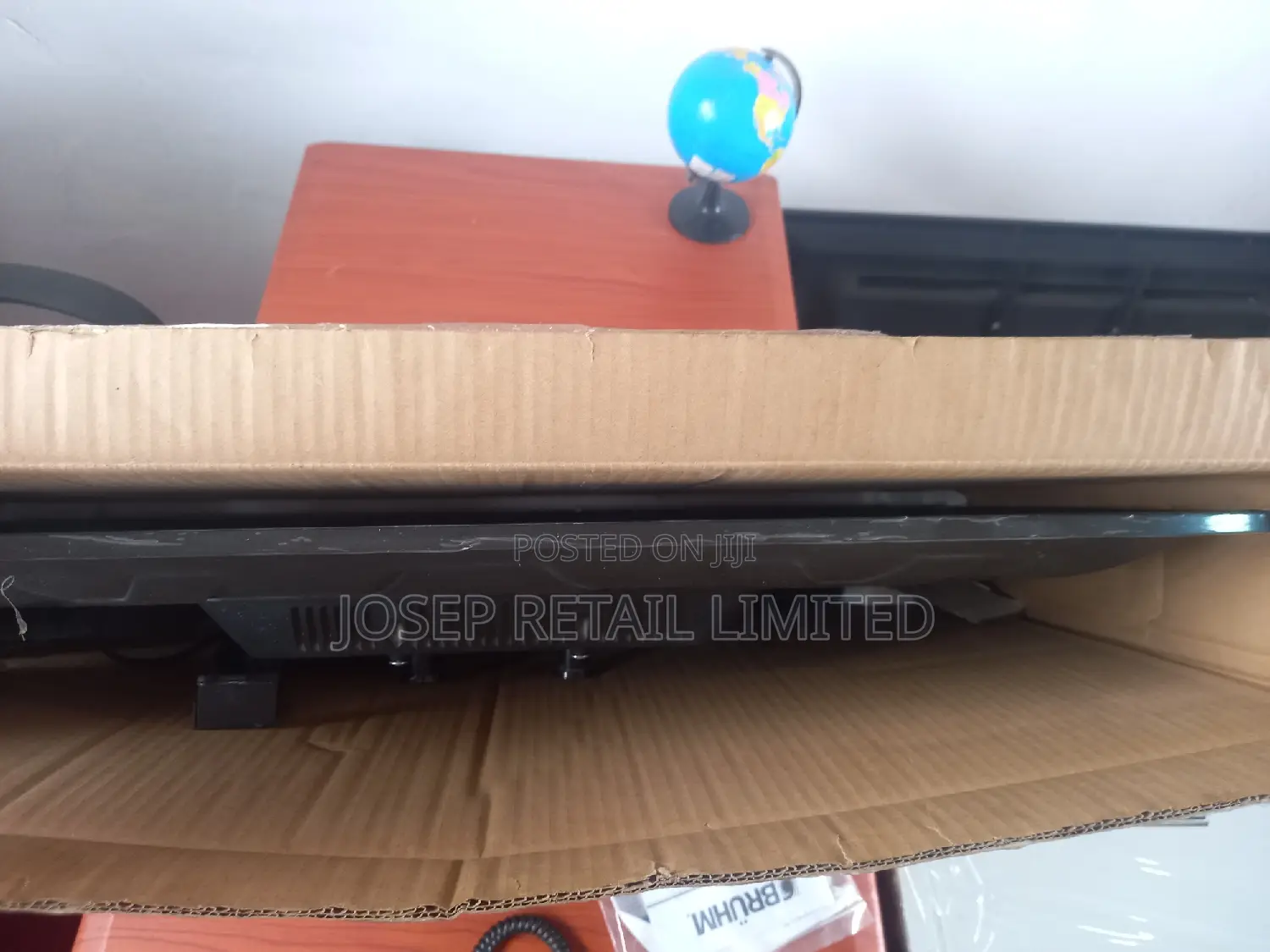 32inches Bruhm Ultra Slim Led Tv Open Box New.