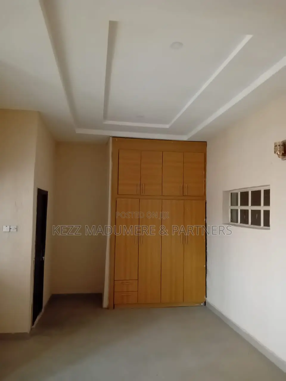 5bdrm Duplex in Area B , Owerri , for sale