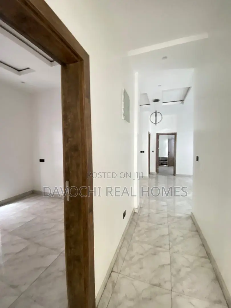 5bdrm Duplex in Ajah-Lekki for sale