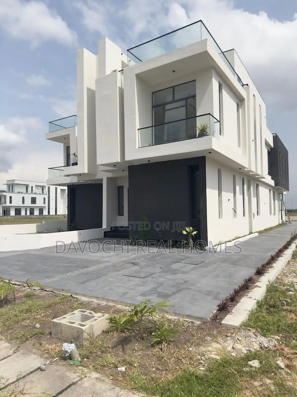 5bdrm Duplex in Ikate, Lekki for sale