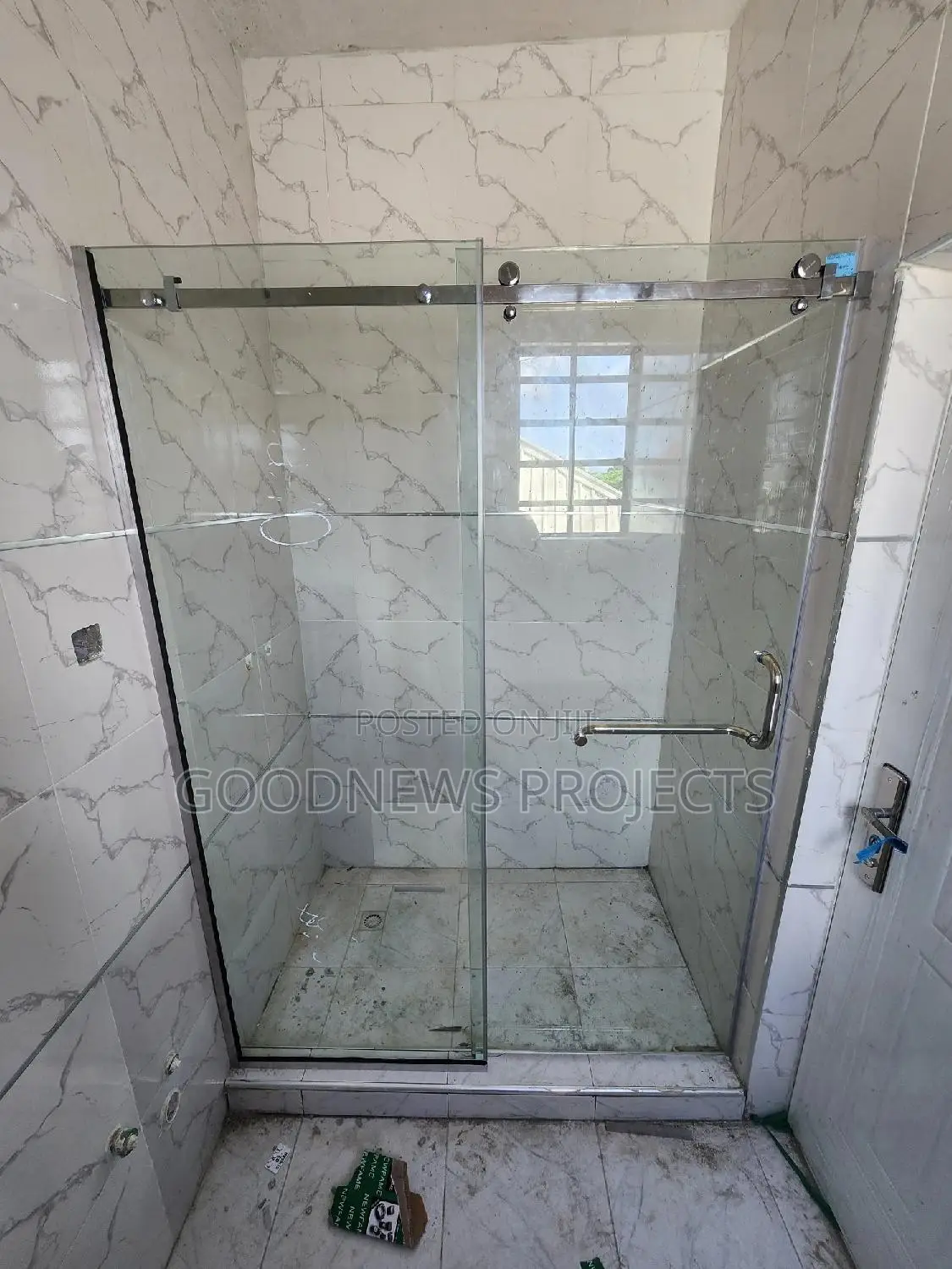 Sliding Shower Cubicle/Door