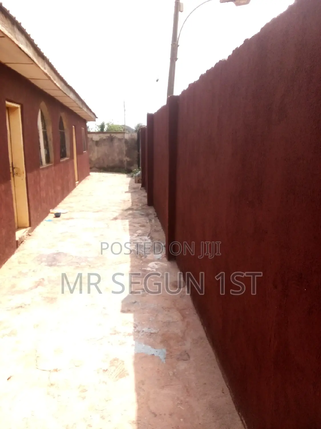 4bdrm Block of Flats in Ire Wole Estate, Apata for sale